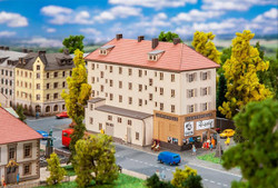 Faller Kandelhof Cinema Building Kit Z Gauge 282795