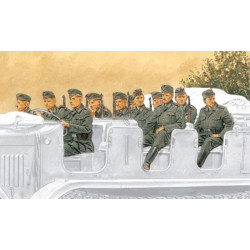 Dragon 6671 German Half-Track Riders 1:35 Model Kit