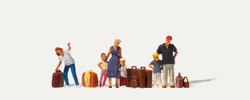 Merten Waiting Passengers (6) with Luggage Figure Set HO Gauge MRT0212539