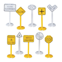 Bachmann USA Railroad & Street Signs (24 Pieces) 42204