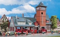 Vollmer 43767 Five Bay Fire Station Kit HO