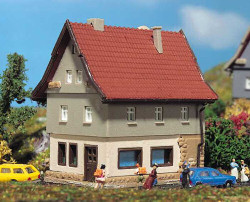 Vollmer 49554 Family House Kit Z Scale