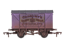 Dapol Ventilated Van Cadburys Chocolate No.1 Weathered OO Gauge