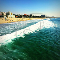 Pacific Wave Roll to Beach