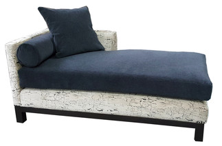 5418 Claiborne Chaise