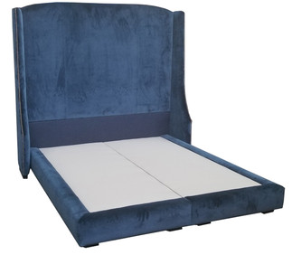 C7048 Monument Bed