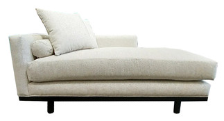 5426 The Michelle Chaise
