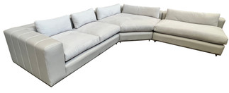 5931 The Gaston Sectional 