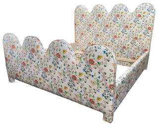 7073 The Camila Bed