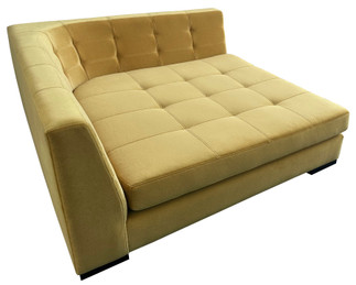 5919 The Nolan Chaise