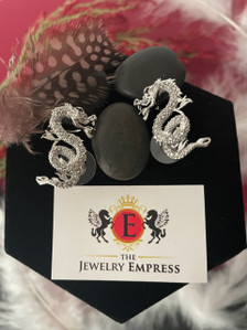 If you like House of Dragons...... you will like these
Silver Mixed Metal
Posts with Ear Crawler Brackets
Designer Vera Wang