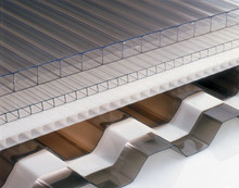 Polycarbonate structured and corrugated sheeting