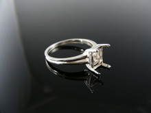 5794 RING SETTING STERLING SILVER SIZE 8, 9X7 MM EMERALD STONE