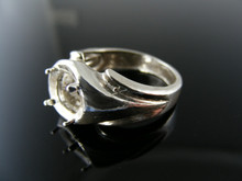 5686 RING SETTING STERLING SILVER, SIZE 7.75, 9MM ROUND STONE