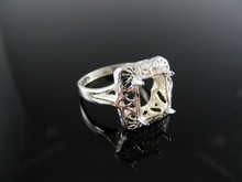 5438 RING SETTNG STERLING SILVER, SIZE 4.5, 10X8 MM EMERALD STONE