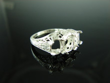 6113 STERLING SILVER RING SETTING, 1 - 8X6 & 2 - 7X5 MM OVAL FACETED GEMSTONE, SIZE 6