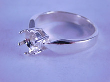 6269 Sterling Silver Ring Mounting,7 mm Round Stone, Size 7.5