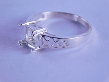 6283 RING SETTING  STERLING SILVER, 7 MM CUSHION CUT GEMSTONE, SIZE 8.25