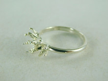 6416 STERLING SILVER RING SETTING, 3 STONE, 1 - 7 MM & 2 - 4 MM ACCENTS ROUND FACETED GEMSTONE, SIZE8