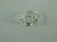 6506 STERLING SILVER RING SETTING, 3 STONE, 9X7 MM OVAL & 2 - 2 MM ROUND FACETED GEMSTONE, SIZE 9
