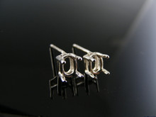 ER13 EARRING SETTING STERLING SILVER, 6X4 MM OVAL STONE