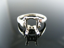 5547  RING SETTING STERLING SILVER, SIZE 6, 8X6 MM EMERALD STONE