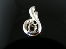 P87  PENDANT SETTING STERLING SILVER, 6X4 MM OVAL STONE
