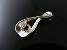 P88 PENDANT SETTING STERLING SILVER, 6X4 MM OVAL STONE