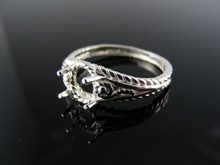 5605  RING SETTING STERLING SILVER, SIZE 8, 7X5 MM OVAL STONE