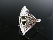 585  STERLING SILVER RING SETTING, 8X6 MM OVAL FACETED GEMSTONE, SIZE 6.5