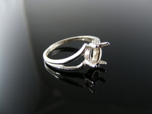 3094  RING SETTING STERLING SILVER, SIZE 8, 7X5 MM OVAL STONE