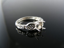 4250 STERLING SILVER RING SETTING, 7X5 MM OVAL FACETED GEMSTONE, SIZE 7.5