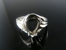 4257  RING SETTING STERLING SILVER, SIZE 5.75, 10X7 MM PEAR STONE