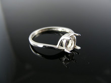 5654 RING SETTING STERLING SILVER, SIZE 7, 7X5 MM OVAL STONE