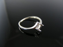 5679 RING SETTING STERLING SILVER, SIZE 4.75, 5X3 MM OVAL STONE