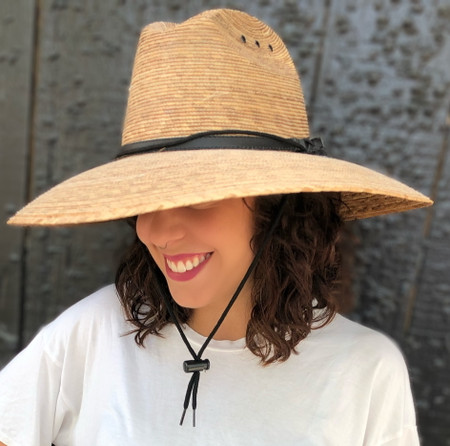 Lifeguard Hat in woven palm fiber
