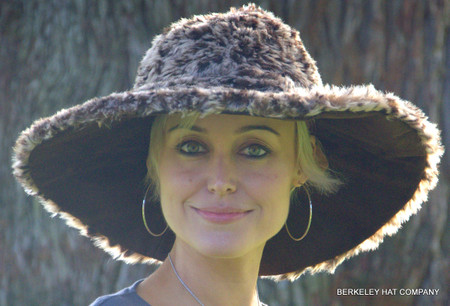 Wide Brim Animal Print Floppy Hat in 