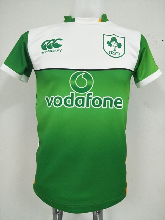 IRISH RUGBY JERSEY(SPANDIX METERIAL)2 EMBROIDERED BADGES irish and