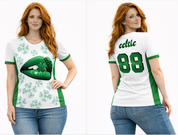 celtic ladies kiss lips