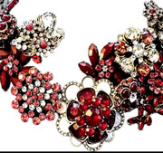 Exquisite Rhinestone Flower Statement Necklace in Ruby Red, Dark Burgundy and Opal White
