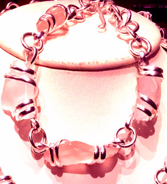 Beautiful Sea Glass Bracelet in Pink and White, measures about 9.5 inches.

(There are other matching items listed separately)