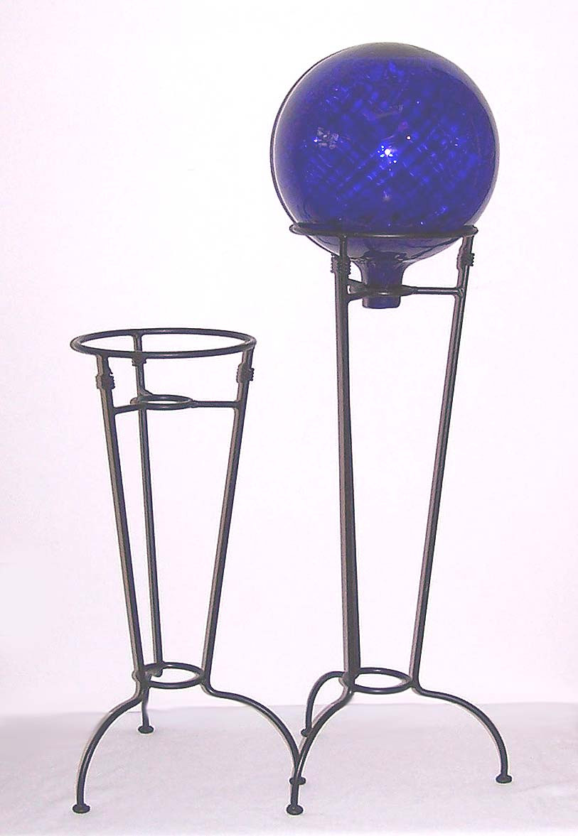 Traditional Gazing Ball Stand
