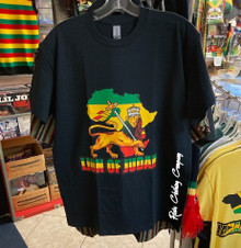 Lion Of Judah - Flag : T-Shirt (Black)