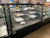 60" Bakery Case Refrigerated Cubed Glass Display Dukers DDM60R #1288-OB