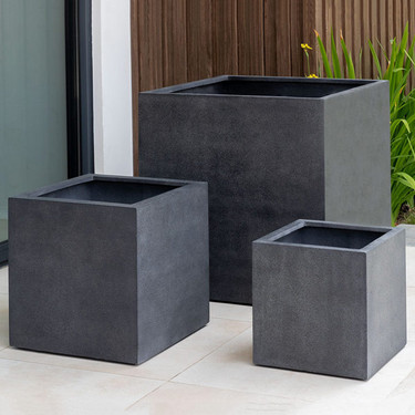 Farnley Planter Set (fiberglass in charcoal finish)