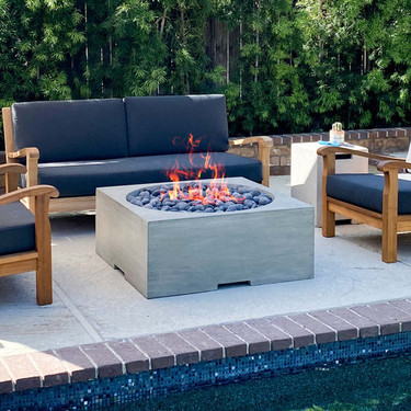 Piazza Fire Table (glass fiber reinforced cement in natural)