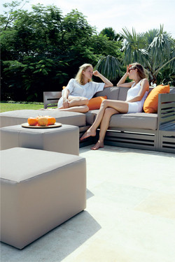 YUYUP Sofa 2-Seater - Powder-coated aluminum (taupe), Sunbrella Canvas (taupe)