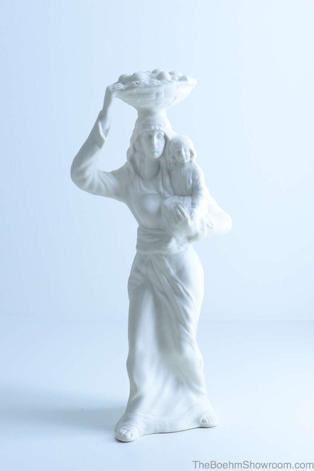 Boehm Nativity Woman With Fruit Hallmark BSB12