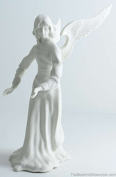 Boehm Nativity Standing Angel Hallmark BSB4