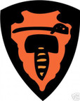 STICKER US ARMY UNIT  64th Cavalry Div. SHIELD COL